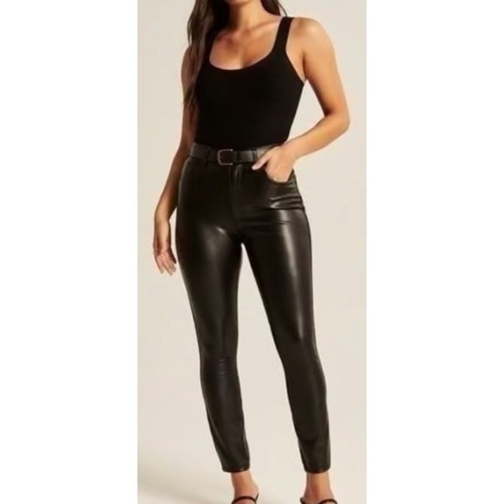 Abercrombie & Fitch Curve Love High Rise Vegan Leather Pants Black Size 27 / 4